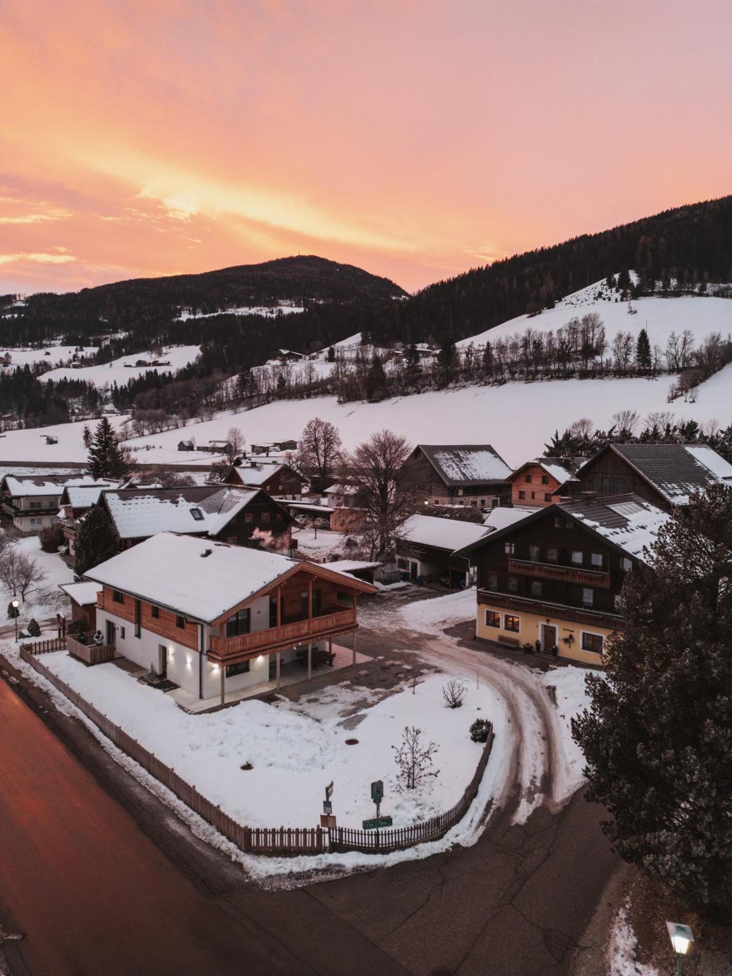 Apartments Haufhof , Haus Im Ennstal Bei Schladming Bagian luar foto