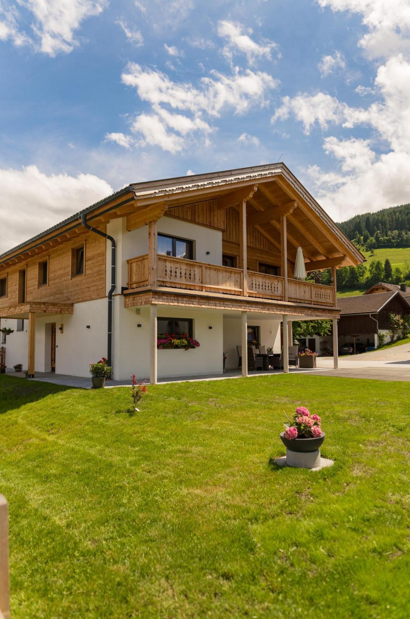 Apartments Haufhof , Haus Im Ennstal Bei Schladming Bagian luar foto