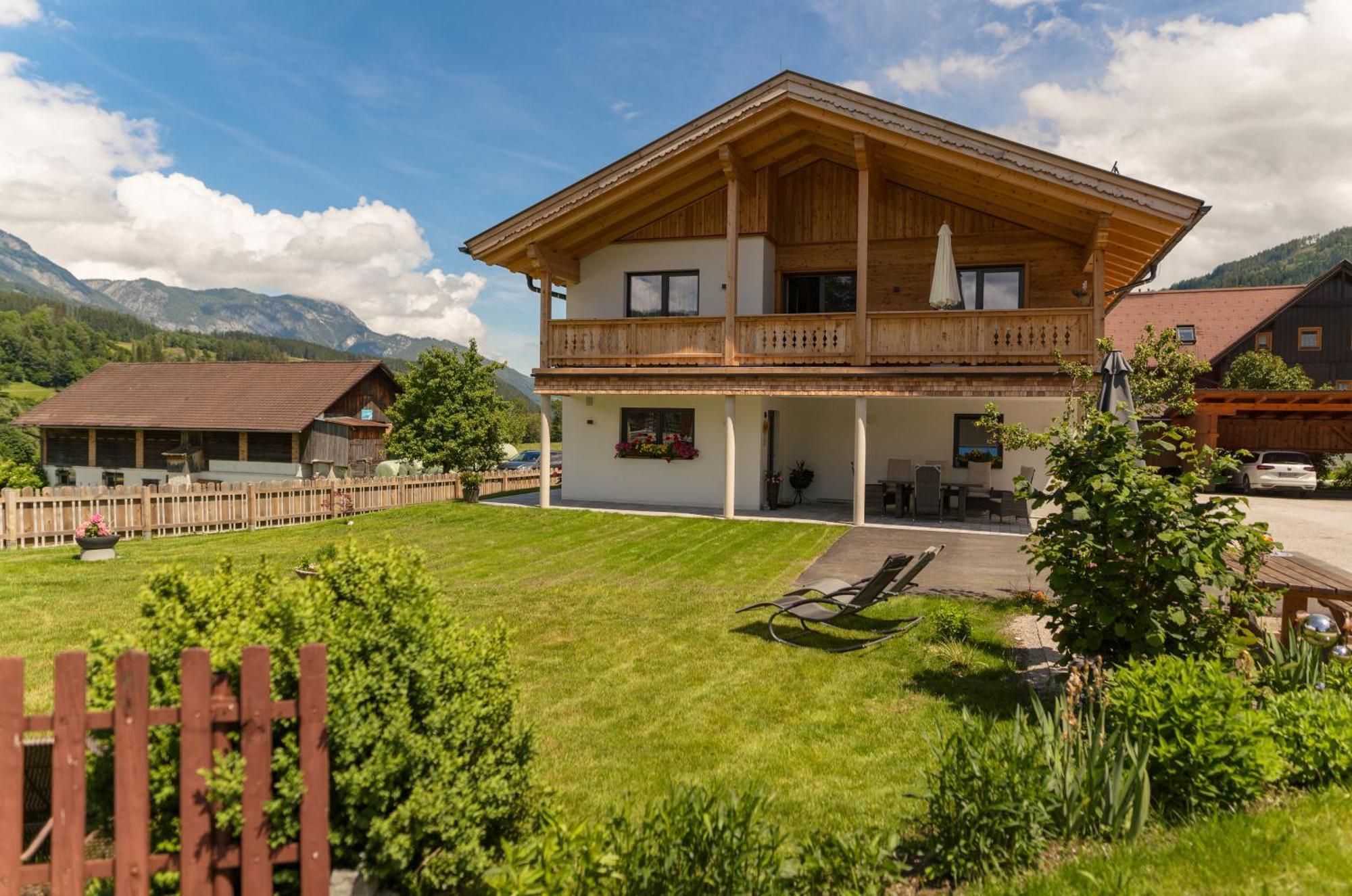 Apartments Haufhof , Haus Im Ennstal Bei Schladming Bagian luar foto